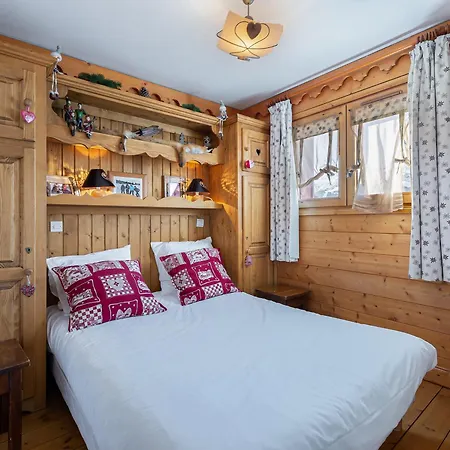 Apartment Cosy A Meribel Avec Piscine, Et Proche Pistes - Fr-1-566-7 *